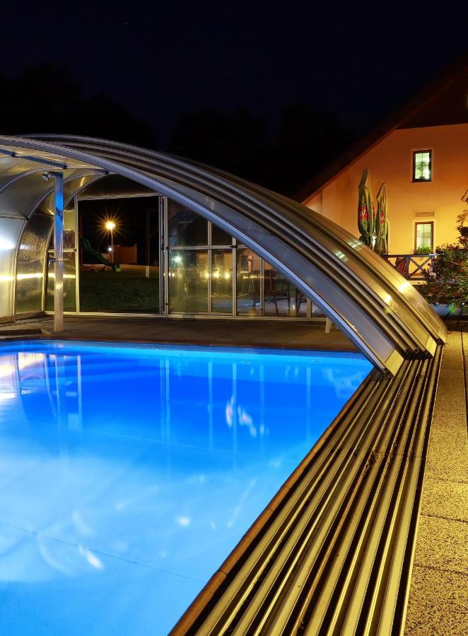 Wellness Pod Rozhlednou Pensión 3*